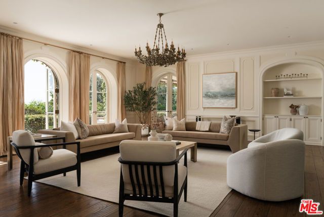 771 Garden Lane, Santa Barbara, CA 93108