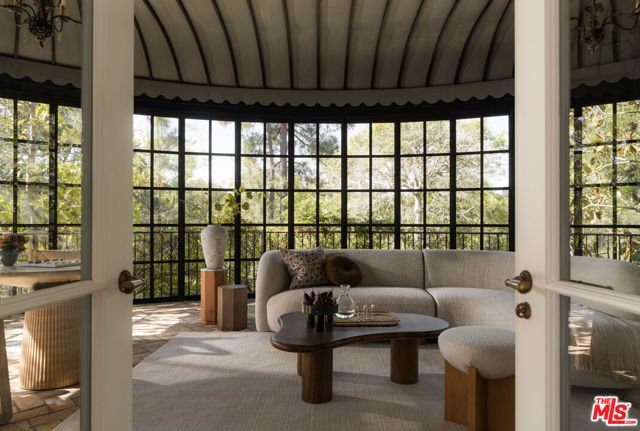 771 Garden Lane, Santa Barbara, CA 93108