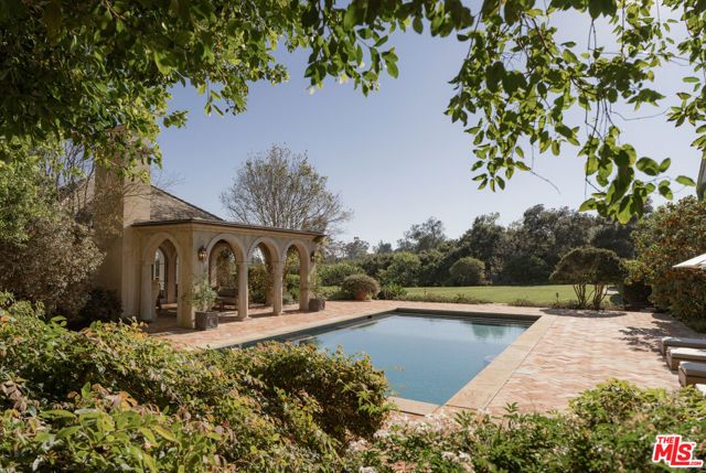 771 Garden Lane, Santa Barbara, CA 93108