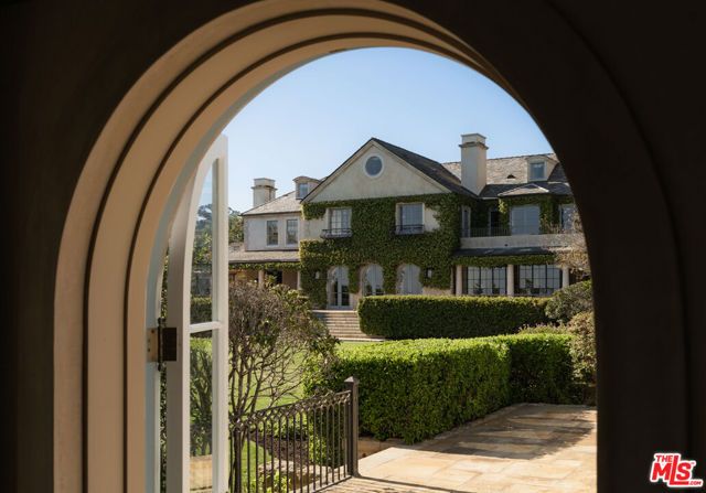 771 Garden Lane, Santa Barbara, CA 93108
