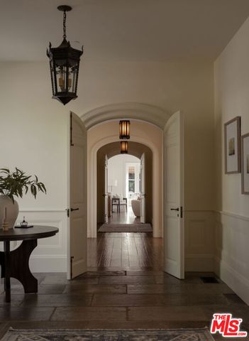 771 Garden Lane, Santa Barbara, CA 93108