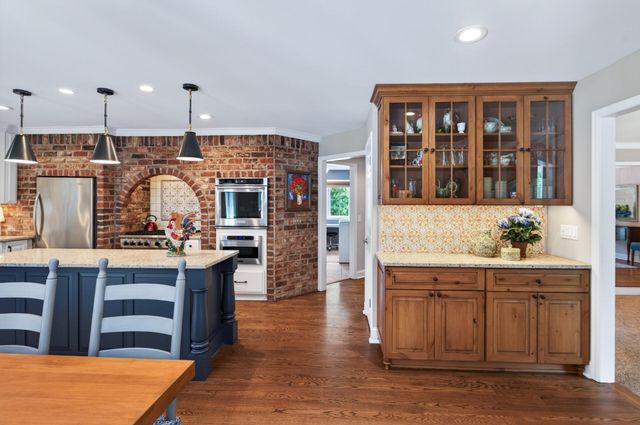 12400 Huntingdon Lane, Minnetonka, MN 55305