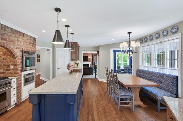 12400 Huntingdon Lane, Minnetonka, MN 55305