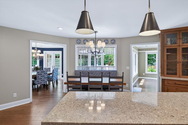 12400 Huntingdon Lane, Minnetonka, MN 55305