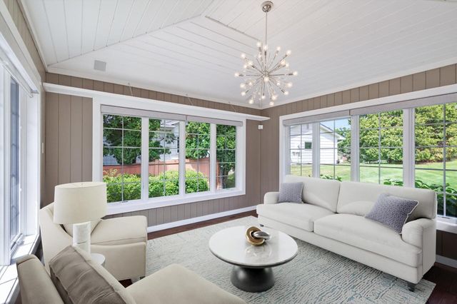 12400 Huntingdon Lane, Minnetonka, MN 55305