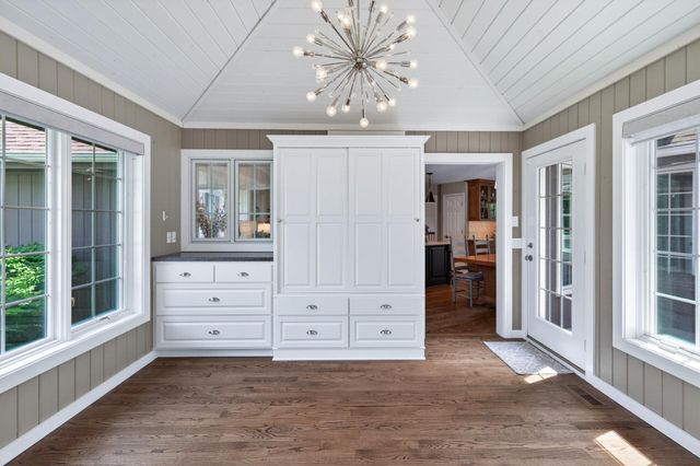 12400 Huntingdon Lane, Minnetonka, MN 55305