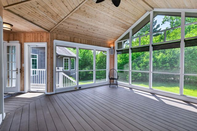 12400 Huntingdon Lane, Minnetonka, MN 55305