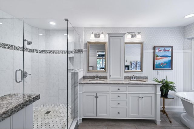 12400 Huntingdon Lane, Minnetonka, MN 55305