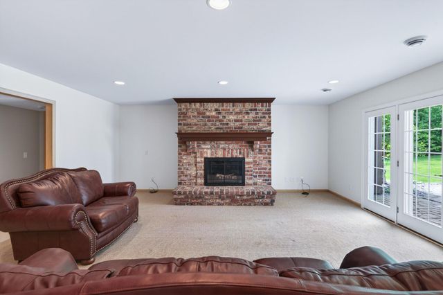 12400 Huntingdon Lane, Minnetonka, MN 55305