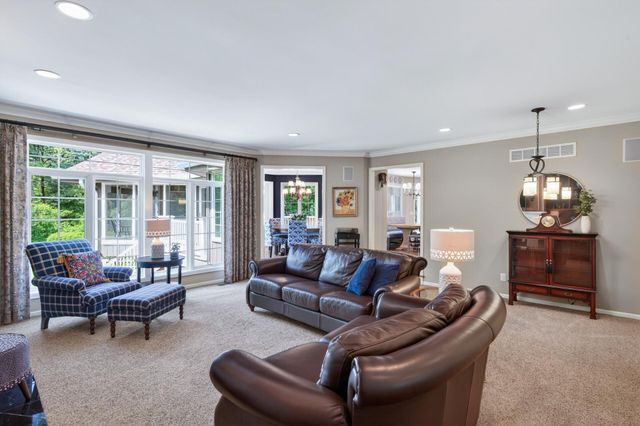 12400 Huntingdon Lane, Minnetonka, MN 55305