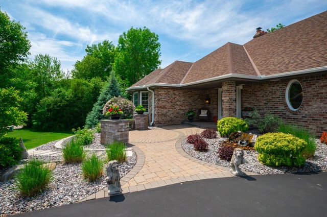12400 Huntingdon Lane, Minnetonka, MN 55305