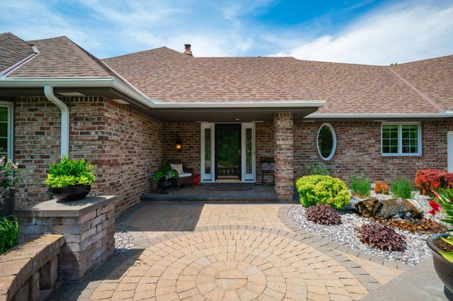 12400 Huntingdon Lane, Minnetonka, MN 55305