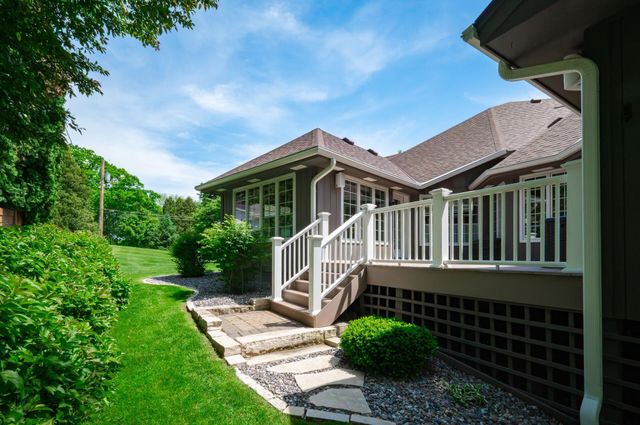 12400 Huntingdon Lane, Minnetonka, MN 55305
