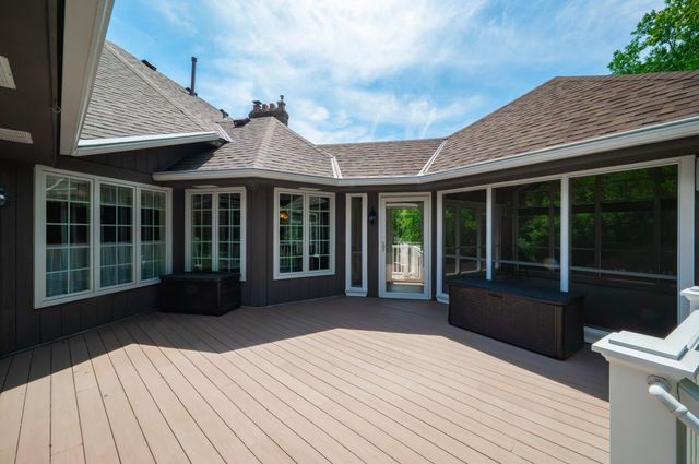 12400 Huntingdon Lane, Minnetonka, MN 55305