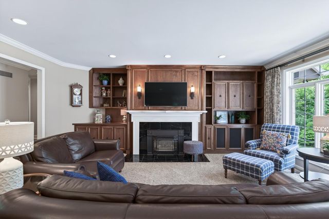 12400 Huntingdon Lane, Minnetonka, MN 55305