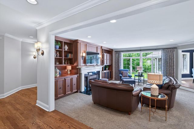 12400 Huntingdon Lane, Minnetonka, MN 55305