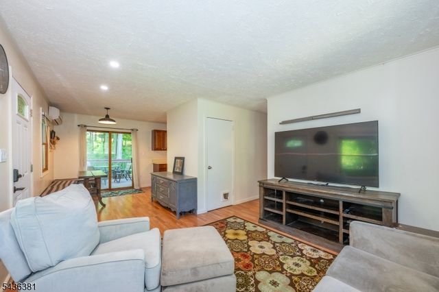 35 Windy Bush Ln, Sparta Twp., NJ 07871