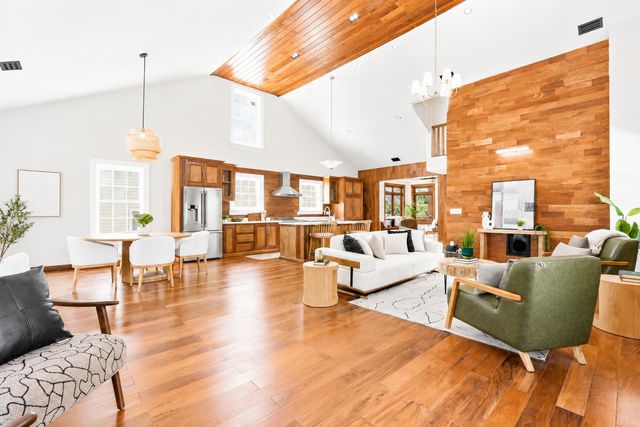 28 Gordon Street, Charleston, SC 29403