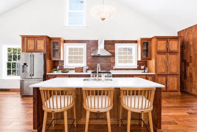 28 Gordon Street, Charleston, SC 29403