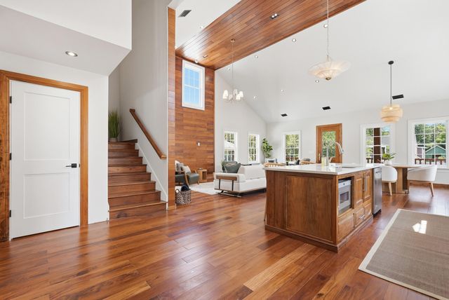 28 Gordon Street, Charleston, SC 29403