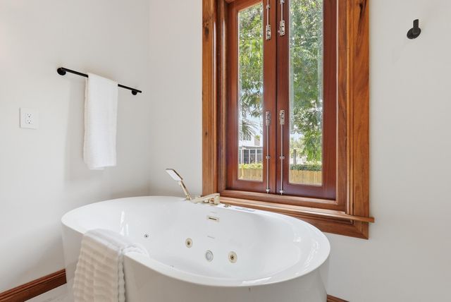 28 Gordon Street, Charleston, SC 29403