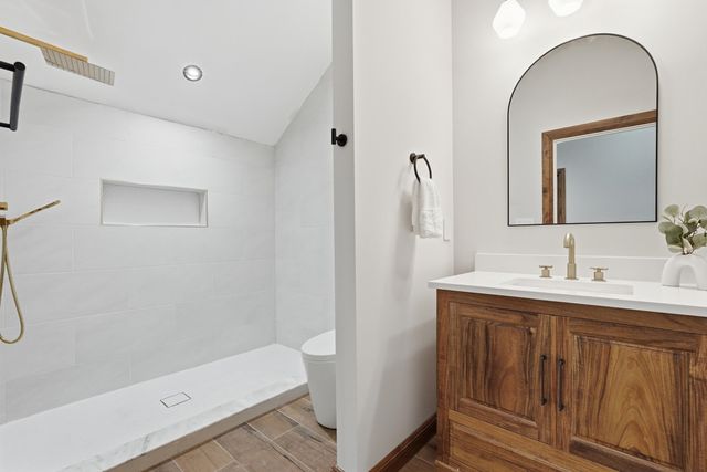 28 Gordon Street, Charleston, SC 29403