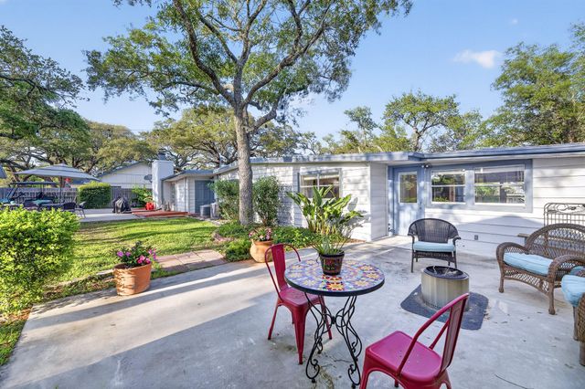 307 N 4th Street, Fulton, TX 78358