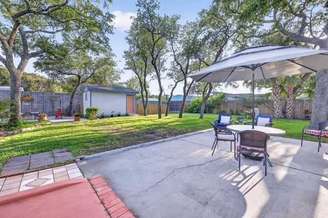 307 N 4th Street, Fulton, TX 78358