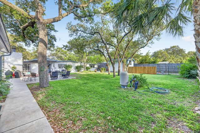 307 N 4th Street, Fulton, TX 78358
