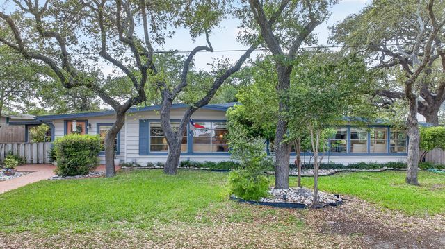 307 N 4th Street, Fulton, TX 78358