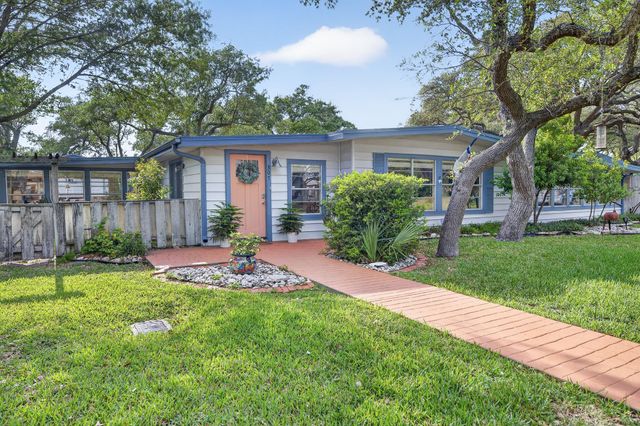 307 N 4th Street, Fulton, TX 78358