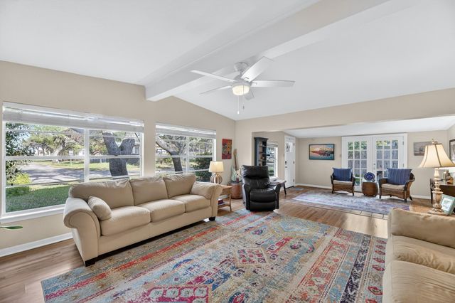 307 N 4th Street, Fulton, TX 78358
