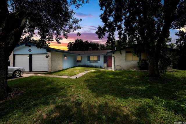2114 FORT DONELSON DR, San Antonio, TX 78245