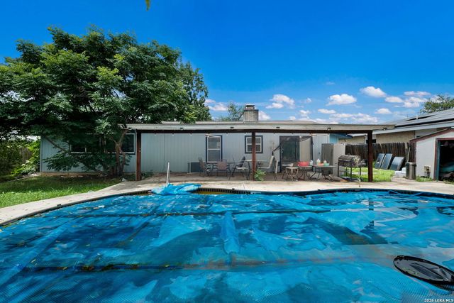 2114 FORT DONELSON DR, San Antonio, TX 78245