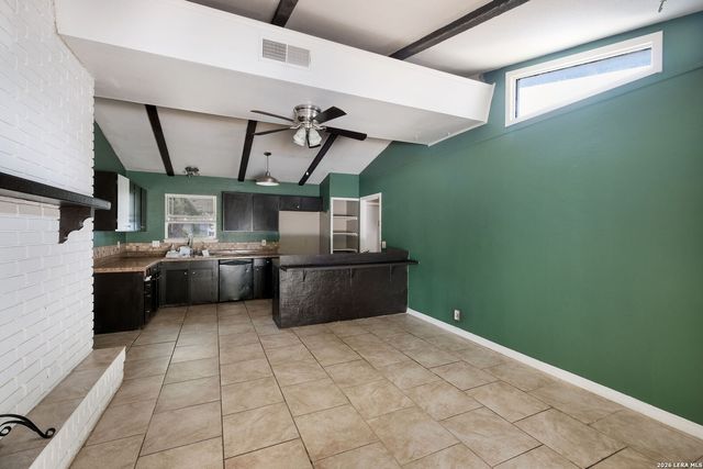 2114 FORT DONELSON DR, San Antonio, TX 78245