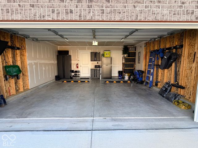 1655 Creek Bed, Pendleton, IN 46064