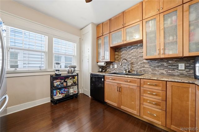 121 Fordham Drive, Buffalo, NY 14216