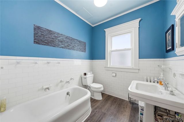 121 Fordham Drive, Buffalo, NY 14216