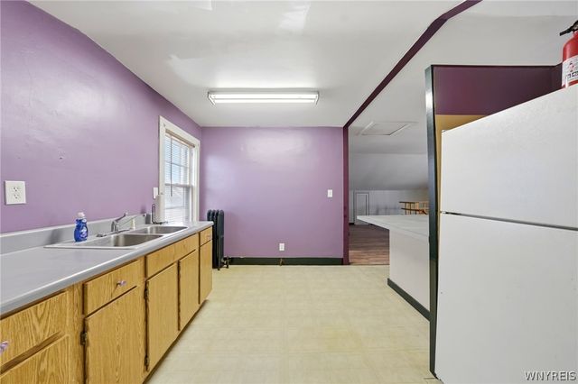 121 Fordham Drive, Buffalo, NY 14216