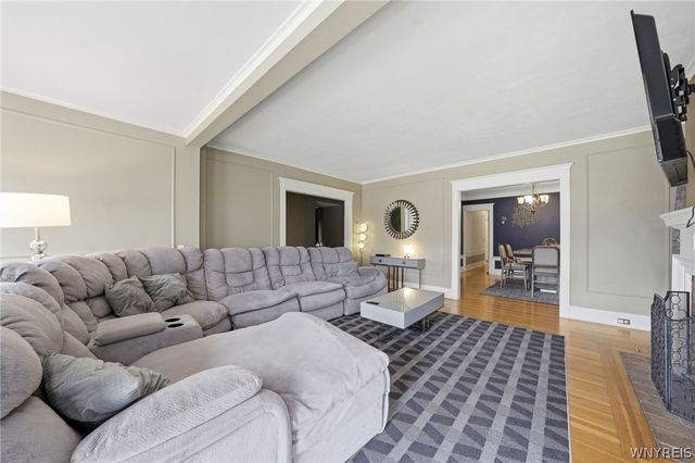 121 Fordham Drive, Buffalo, NY 14216