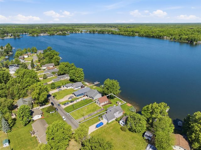 17300 Warrior Drive, Howard City, MI 49329
