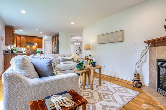 725 N 198th Street, Shoreline, WA 98133