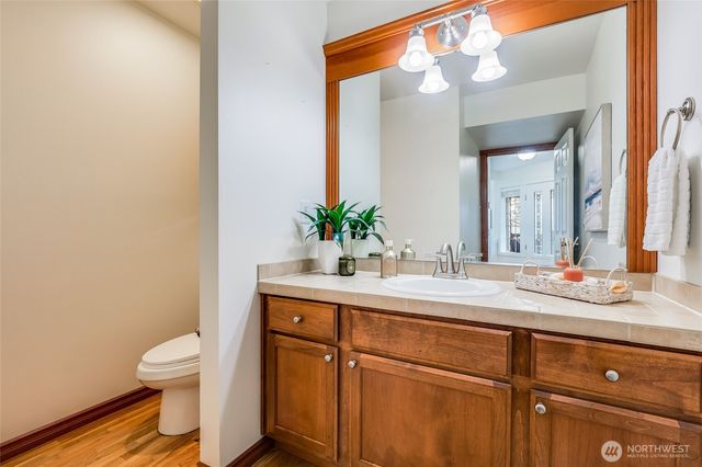 725 N 198th Street, Shoreline, WA 98133