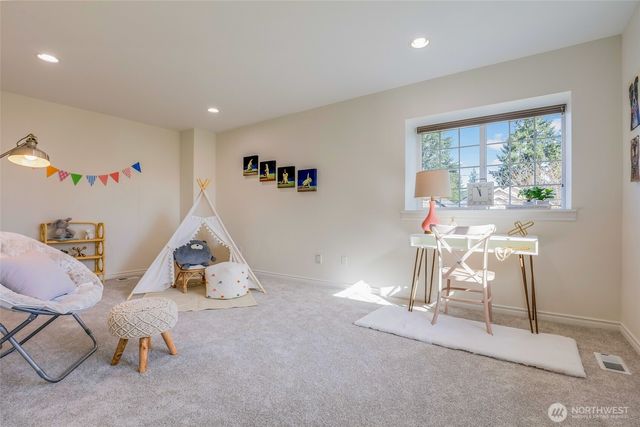 725 N 198th Street, Shoreline, WA 98133