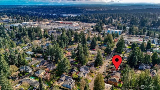 725 N 198th Street, Shoreline, WA 98133