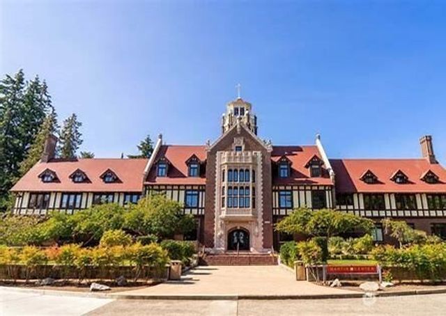 725 N 198th Street, Shoreline, WA 98133