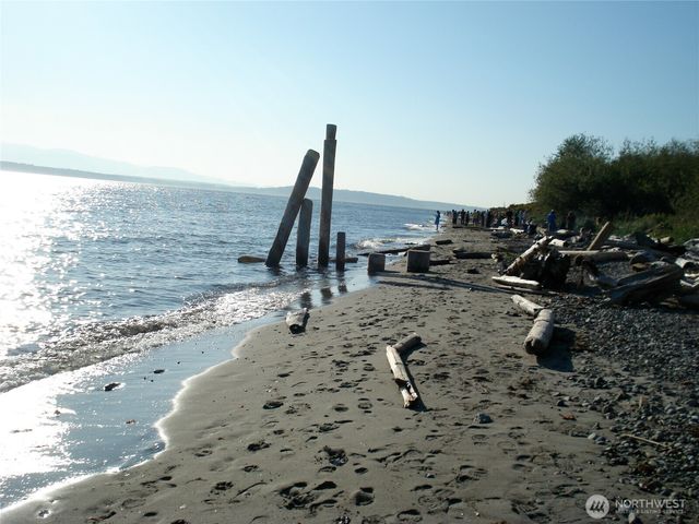 725 N 198th Street, Shoreline, WA 98133