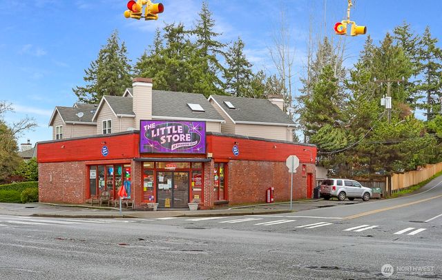 725 N 198th Street, Shoreline, WA 98133