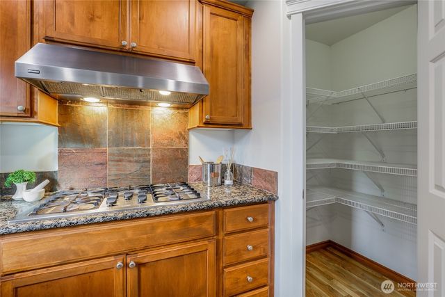 725 N 198th Street, Shoreline, WA 98133