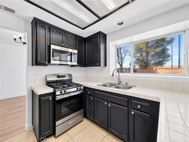 44529 Aspen Street, Lancaster, CA 93535